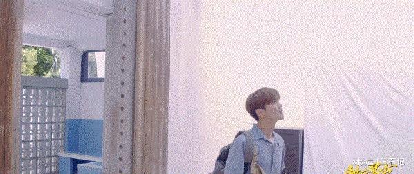 风中的火焰》几个镜头告诉你真穷人是啥样凯发K8国际娱乐油头粉面别演穷人！《(图7)